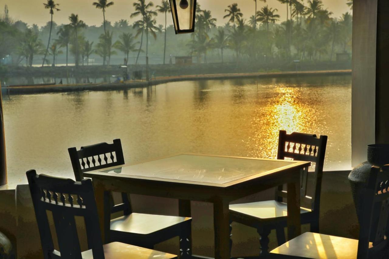 Vala House Hotel Cherai Beach Luaran gambar